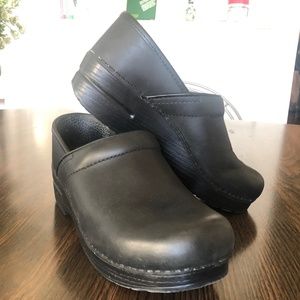 Dansko Professional Clog! Like new!